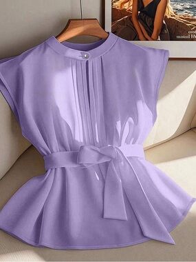 GlowEve Curve Lavender Pintuck Blouse With Pearl Detail Fits like 2X NWT